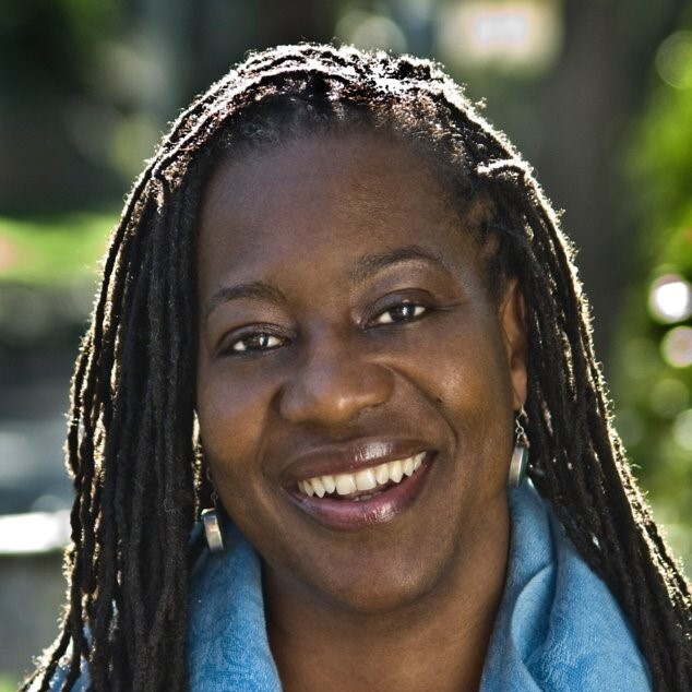 Headshot of Deidre Sanders