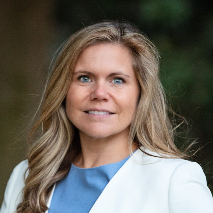 Headshot of Heather McDonald